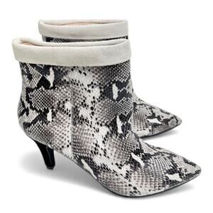 42 GOLD Boots Womens Size 6 Ojai Leather Snake Print Cuff Pull On Ankle Bootie